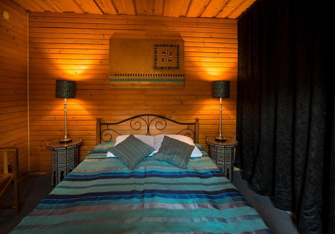 Hotel Raksi à Cēsis Extérieur photo