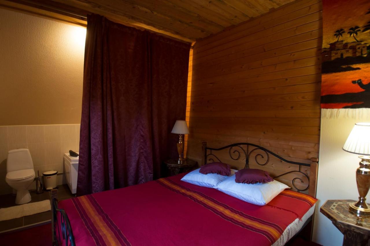 Hotel Raksi à Cēsis Extérieur photo