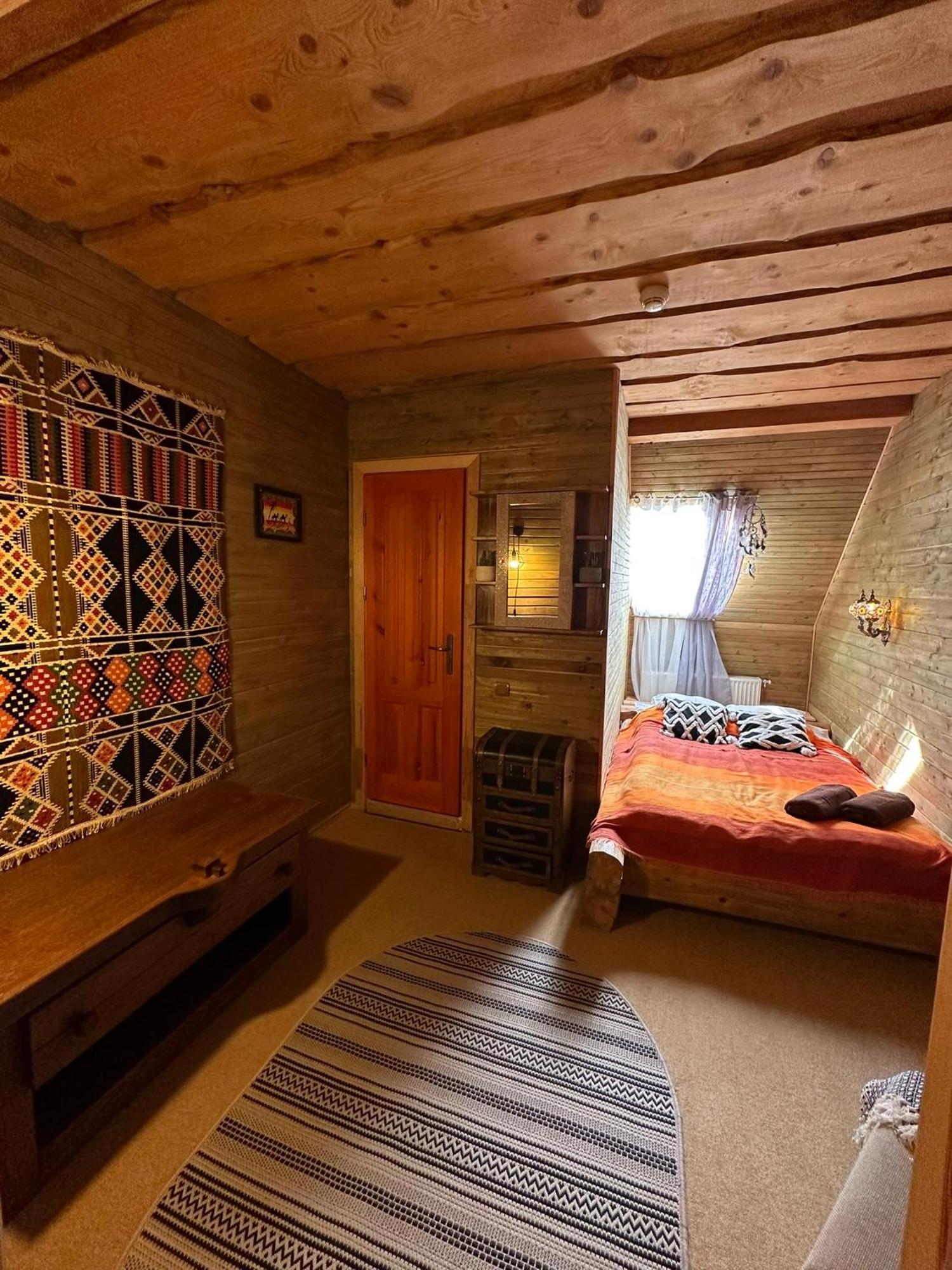 Hotel Raksi à Cēsis Extérieur photo
