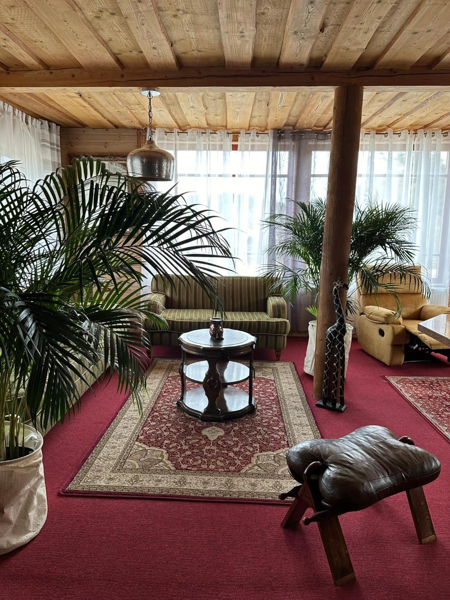 Hotel Raksi à Cēsis Extérieur photo