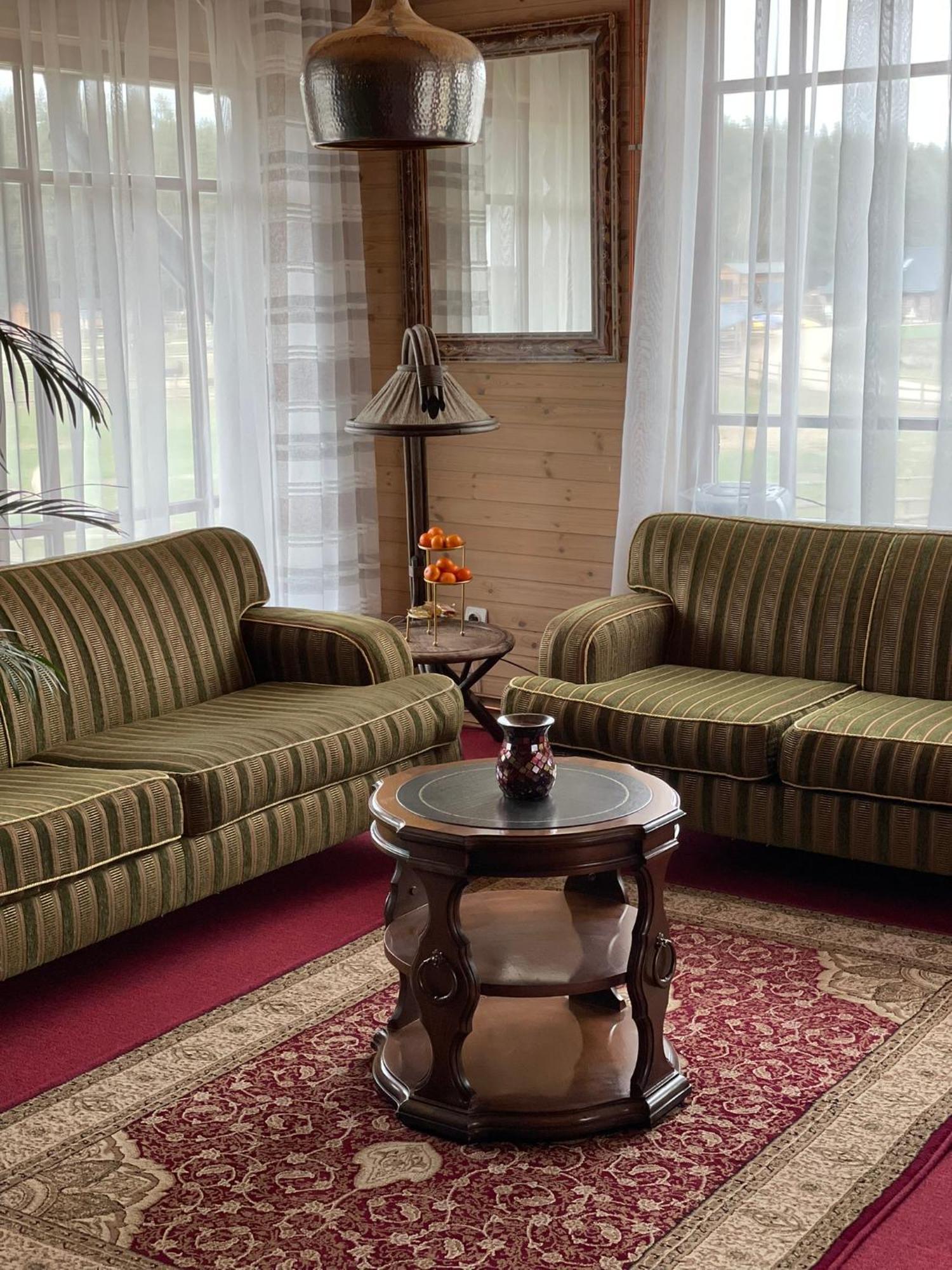 Hotel Raksi à Cēsis Extérieur photo