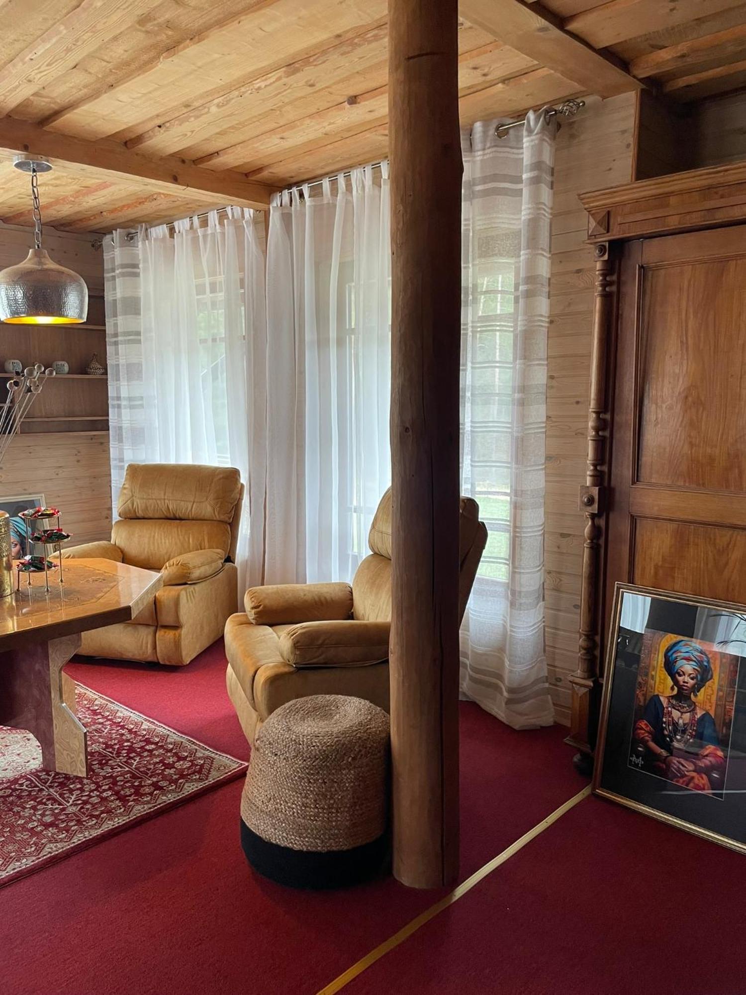 Hotel Raksi à Cēsis Extérieur photo